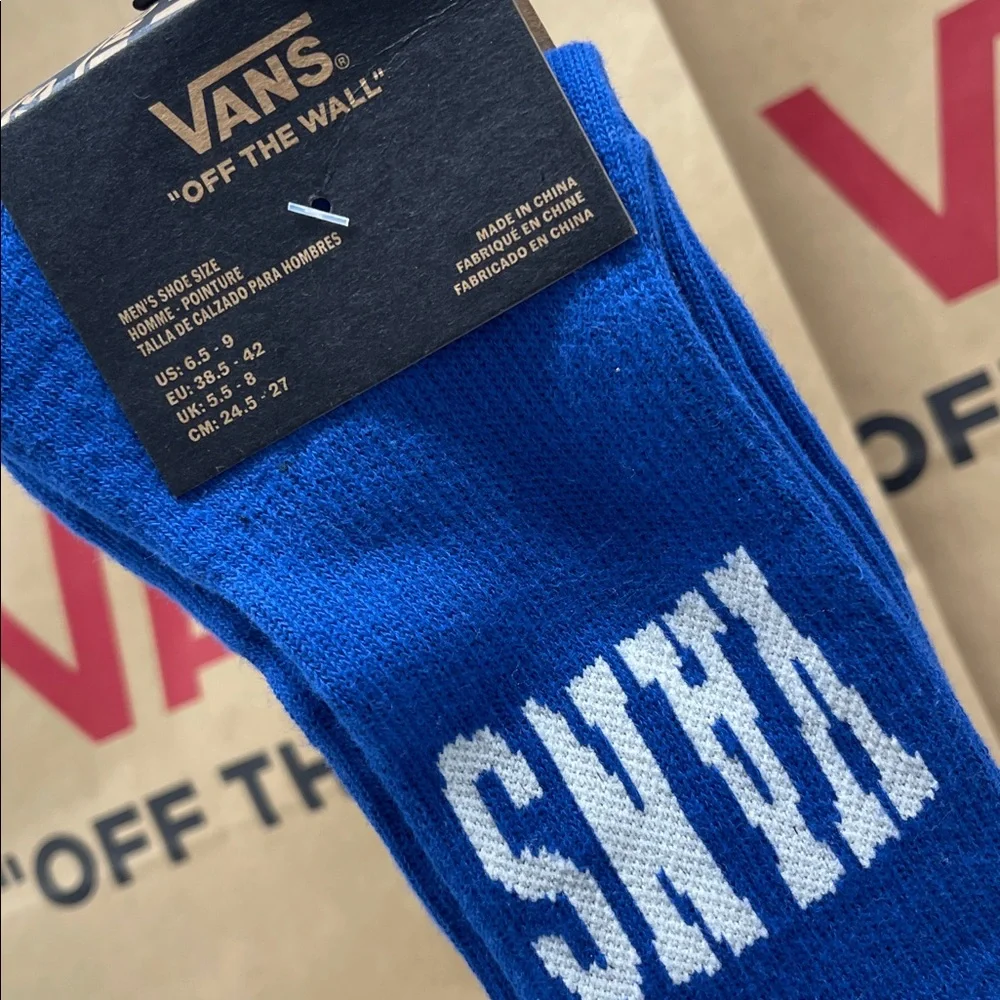 VANS 